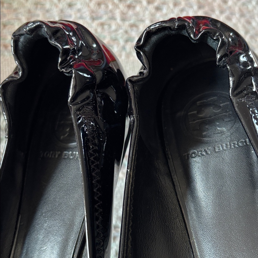 Tory Burch glossy black patent Reva ballet flats sz 8.5 w/box - Picture 4 of 8